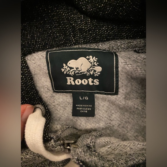 Ladies Roots Zip-Up Hoodie Size Large - Picture 5 of 5